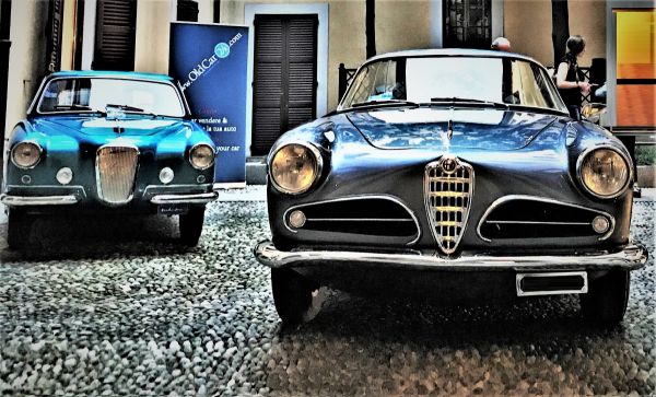 Milano: Design Week  - OldCar24 sponsor per " Arte & Motori "