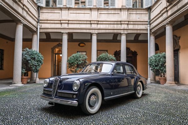 Alfa Romeo 6C 2500 Sport Pininfarina, l'auto delle celebrità, da Re Faruk d’Egitto a Rita Hayworth