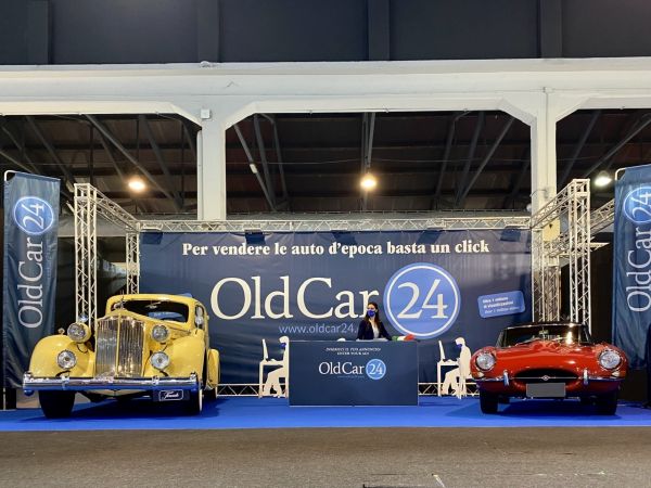 A caccia di affari in diretta dalla Fiera Auto e Moto d'Epoca di Padova 2020  - OldCar24 al padiglione 1