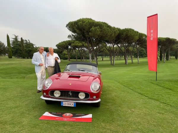 “Bella come Roma”, vince la Ferrari 250 GT California