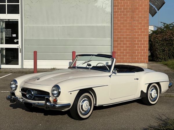 OldCar24 esporrà in occasione di Auto Moto d'Epoca Bologna 2023 un’automobile prestigiosa già entrata nella leggenda, la Mercedes Benz 190 SL