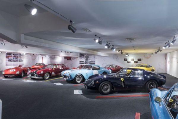 Museo Ferrari, due mostre per i 70 anni della Rossa: " Under the Skin " e " Rosso Infinito "