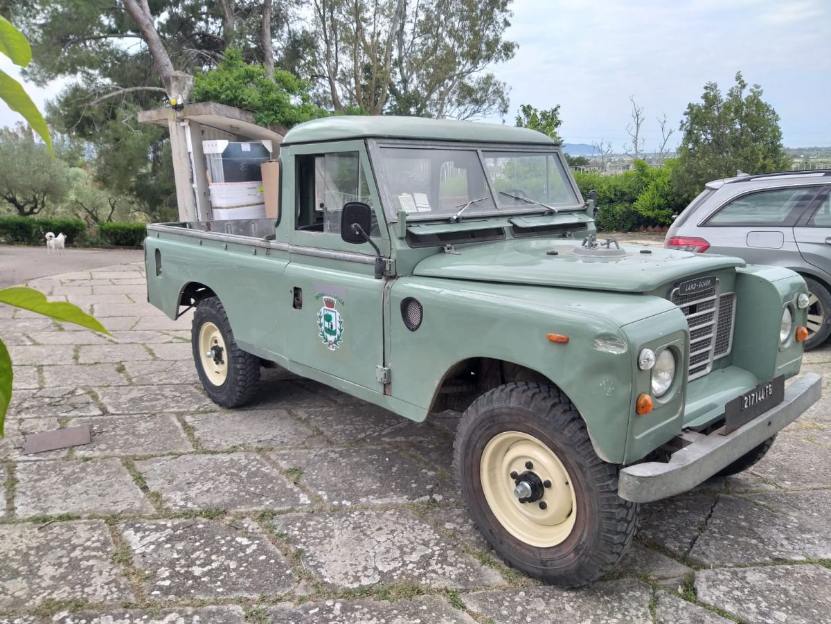 OldCar24 LAND ROVER 109 Series Pick Up d'epoca in vendita OldCar24