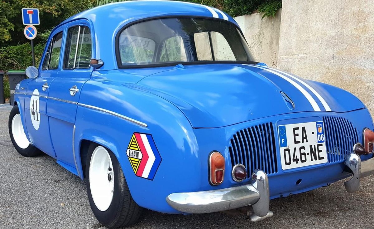 OldCar24 RENAULT Dauphine R1090 d'epoca in vendita OldCar24