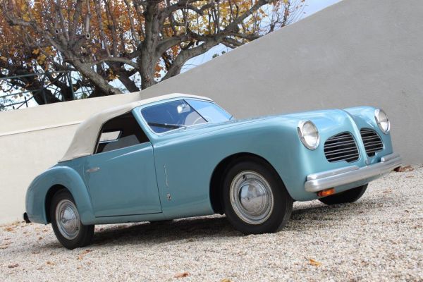 Fiat 1100 cabriolet o Ferrari 166 Inter ? La domanda sorge spontanea anche tra i veri intenditori 