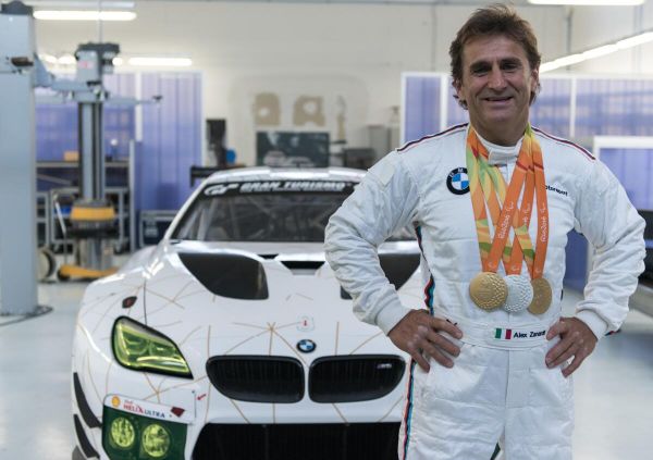 LE TRE VITE DI ALEX ZANARDI, L'ATLETA DELLE SFIDE PIÙ ARDUE