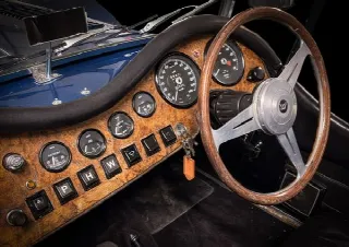 Foto 19 di 25: PANTHER J72 1 of 50 ex. with iconic 3.8 engine Jaguar - 1°serie  Roadster - 1973