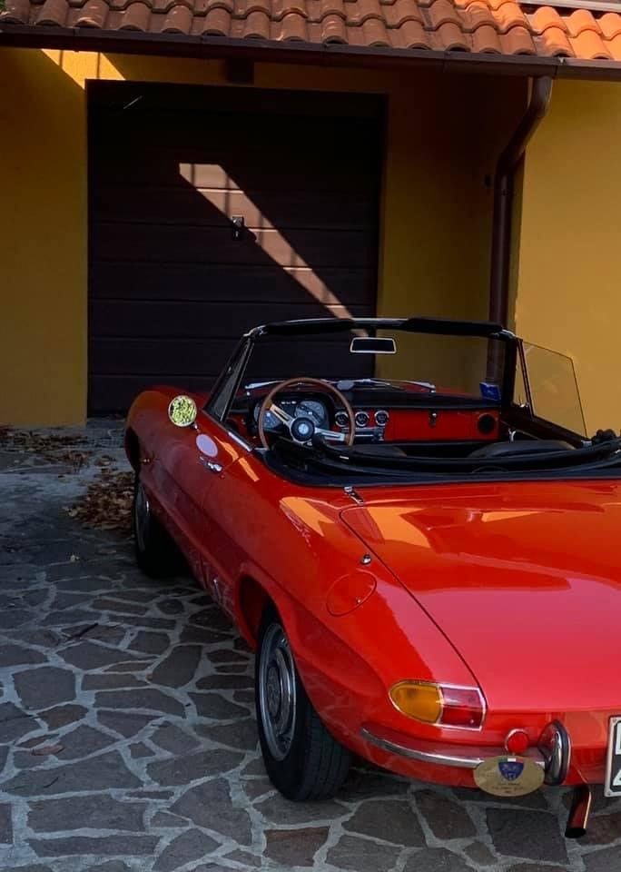 ALFA ROMEO Duetto 1750 Spider Veloce