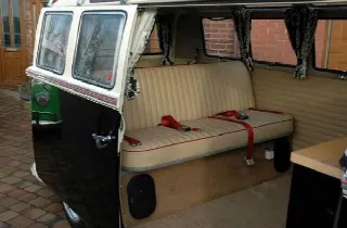 Foto 4 di 6: Volkswagen T1 Samba Safari  