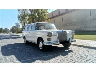 Foto 2 di 4: MERCEDES-BENZ 200   
