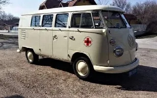 Foto 1 di 9: Volkswagen T1  Rettungsbus