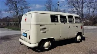 Foto 7 di 9: Volkswagen T1  Rettungsbus