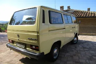 Foto 7 di 35: Volkswagen T3 Caravelle 