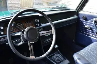 Foto 3 di 7: BMW 2002 131 PS  