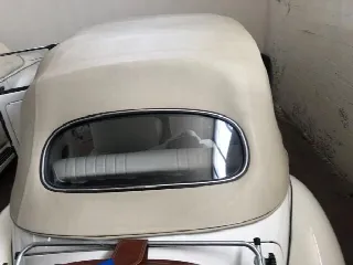 Foto 6 di 7: Volkswagen Maggiolino Cabrio 