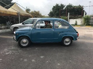 Foto 2 di 6: FIAT 600 Fanalona  