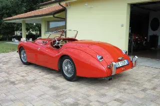 Foto 3 di 40: JAGUAR XK 120 OTS SE 