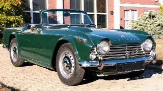 Foto 7 di 7: TRIUMPH TR4 Convertible 