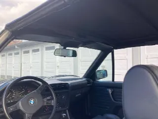 Foto 4 di 6: BMW 320 i 