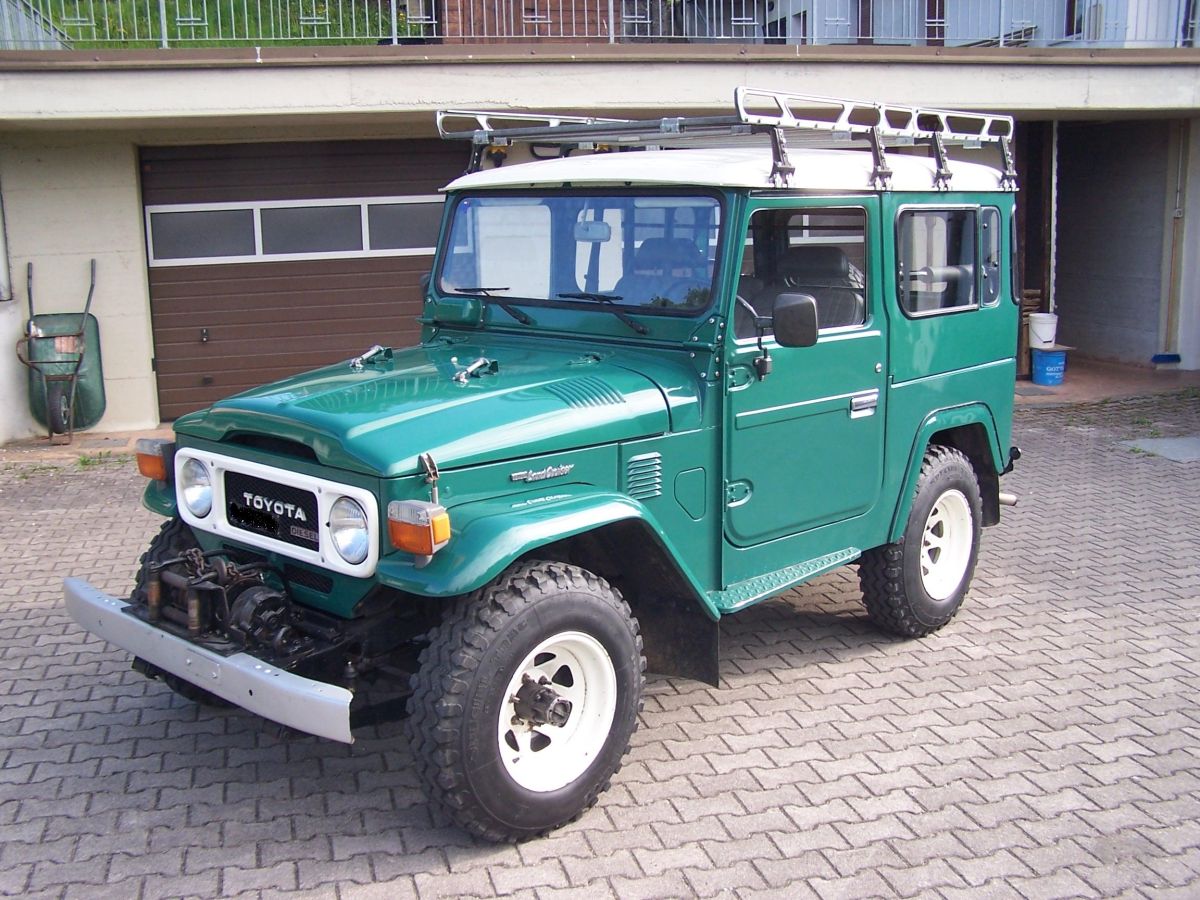 TOYOTA Land Cruiser BJ 40 