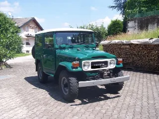 Foto 10 di 12: TOYOTA Land Cruiser BJ 40 