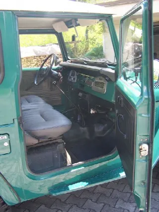 Foto 12 di 12: TOYOTA Land Cruiser BJ 40 