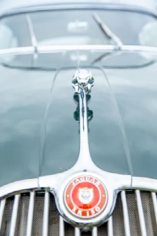 Foto 11 di 15: JAGUAR XK 150 FHC  