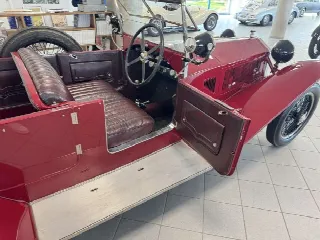 Foto 14 di 31: LANCIA Lambda  Tipo 218 Corsa 1000Miglia Passo Corto 