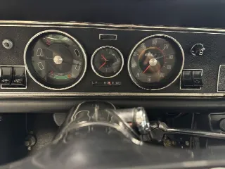 Foto 12 di 32: OPEL Rekord 1.9 C Lusso Automatic/Clima 