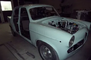 Foto 11 di 11: ALFA ROMEO Giulietta TI 