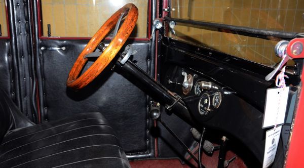 DODGE 116(1923-1925) dodge business sedan 1924   