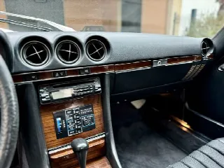 Foto 14 di 17: MERCEDES-BENZ SL(1971-1989) 450
