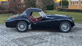 Foto 7 di 7: TRIUMPH TR3A SPEEDER   