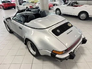 Foto 12 di 30: PORSCHE 911 Speedster 3.2