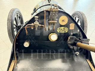 Foto 12 di 28: ISOTTA FRASCHINI Fraschini-DONOTUSE FENC  