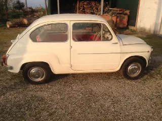 Foto 5 di 5: FIAT 600 Porte a vento 