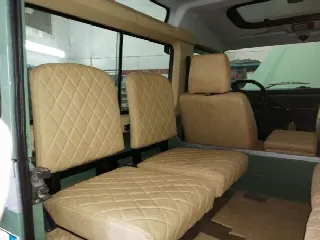 Foto 6 di 17: LAND ROVER Defender (1984-) 90 td5 HERITAGE STYLE     
