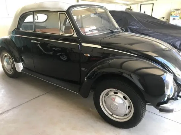 Volkswagen Maggiolino maggiolone 1303 cabrio