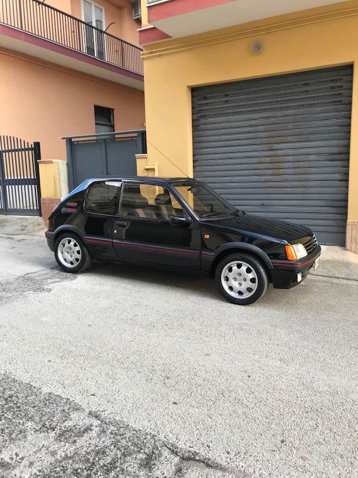 PEUGEOT 205 1.9 gti