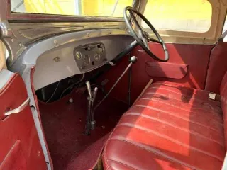 Foto 2 di 5: CHEVROLET cabriolet classic six 