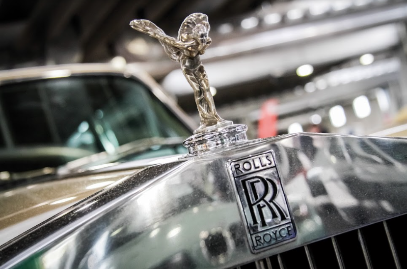 VERONA LEGEND CARS: BELLA, SPORTIVA E DINAMICA. L’AUTO CHE EMOZIONA