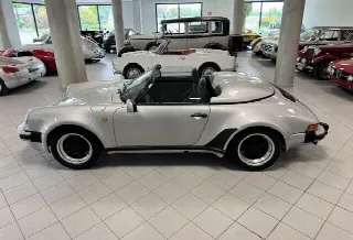 Foto 9 di 30: PORSCHE 911 Speedster 3.2