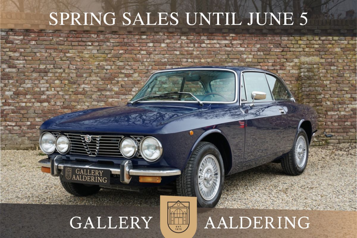 Alfa Romeo GTV 2000 Bertone "Blu Ollandese over Naturale" Finished in its original color combination of Blu Ollandese over beautiful Naturale, Stunning condition throughout, Mechanically and cosmeti