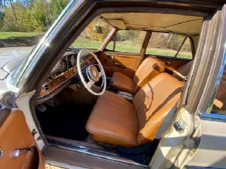 Foto 4 di 5: MERCEDES-BENZ  250S