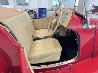 Foto 18 di 30: MG TD  