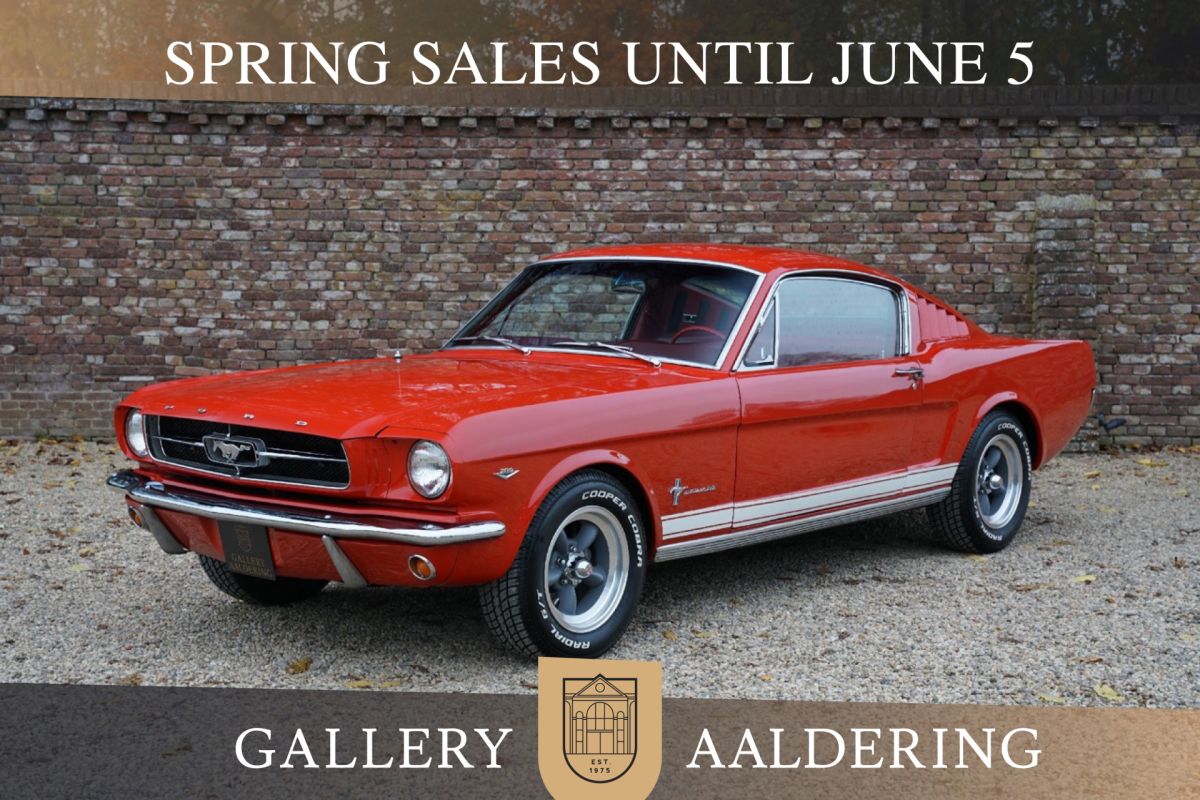 Ford Mustang 289 Fastback "An A-code in Triple Red" Triple red livery - Executed in "Maroon Red over Red Crinkle Vinyl" and red carpet, Is in good and restored condition,Factory A-code V8 289 engine