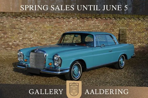 Mercedes-Benz 200-serie 250 SE Coupe "Floor shift automatic" In "Light Blue" with a dark blue leather interior and high-quality lacquered wood trim accented with chrome - "It doesn't get any better