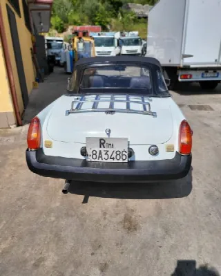 Foto 7 di 8: MG MGB  