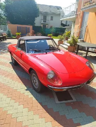 Foto 2 di 19: ALFA ROMEO Spider 2000 Veloce seconda serie 
