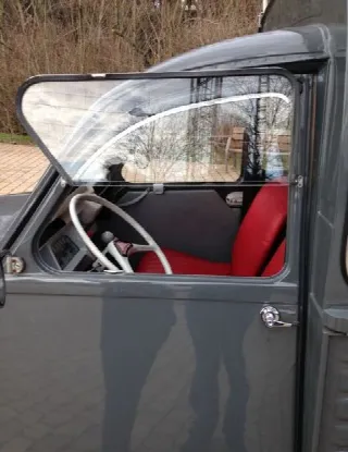 Foto 2 di 4: CITROEN 2 CV AKS 400 
